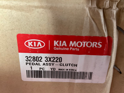 NEW Manual Stickshift Transmission Clutch Pedal OEM For 2015-18 Forte 328023X220