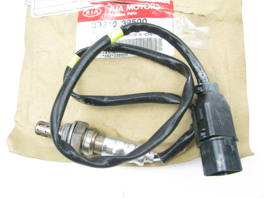 NEW - OEM 3921039500 FRONT RIGHT Oxygen O2 Sensor For 2003-2006 Kia Sorento