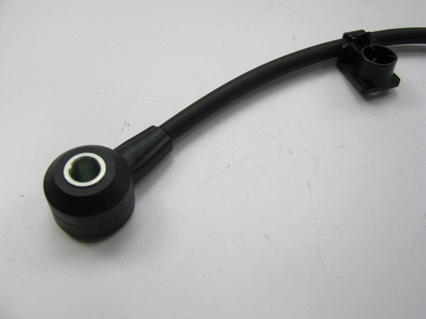 NEW GENUINE Ignition Knock Detonation Sensor OEM For Kia 392502E000