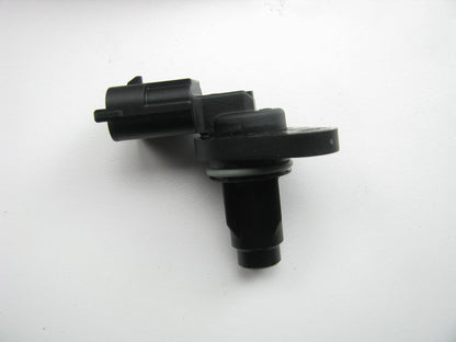 Engine Camshaft Cam Position Sensor OEM For KIA 393502B030