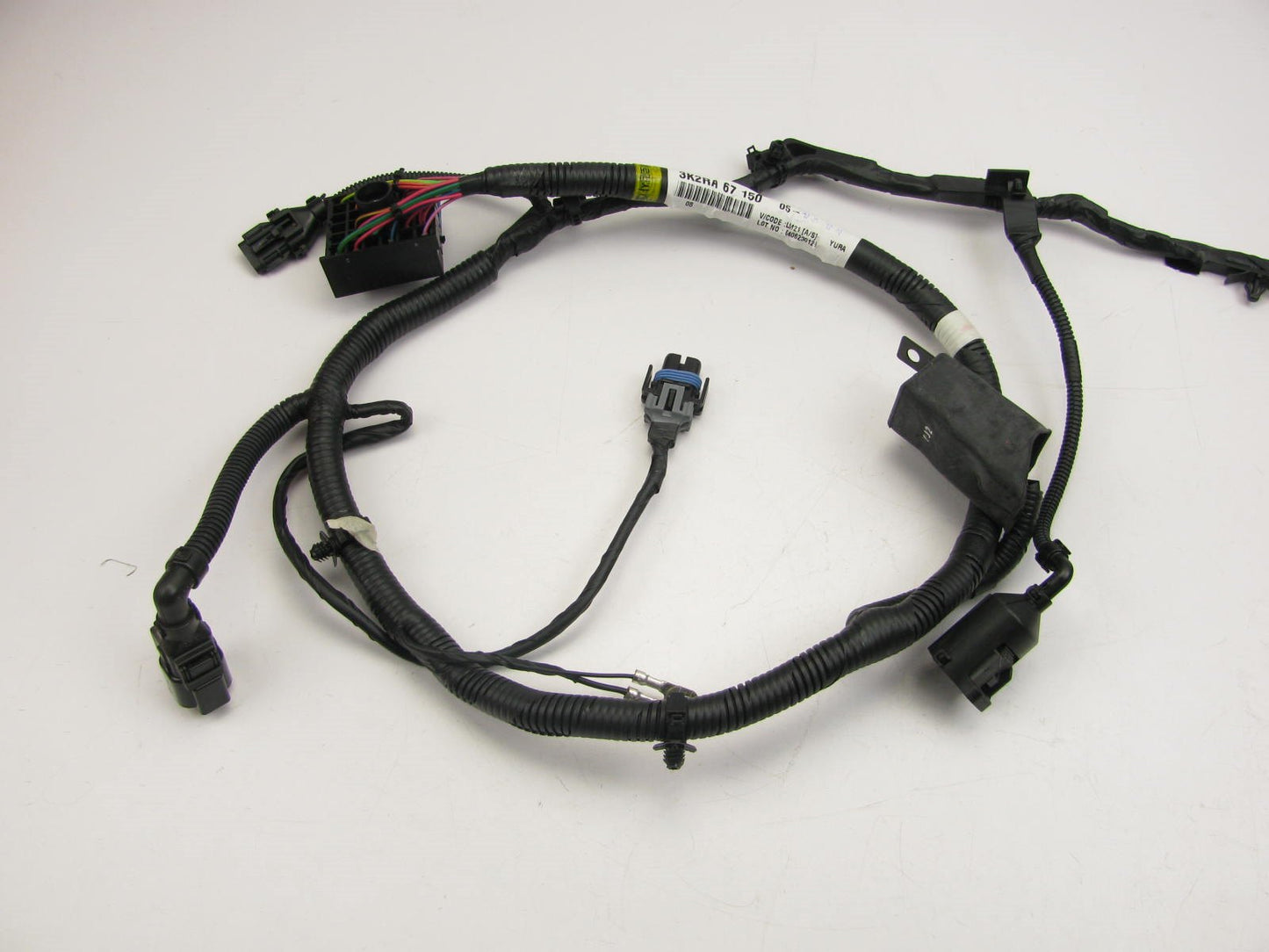 NEW - OEM 3K2RA67150 Radiator Shroud Wiring Assembly For 2001-2004 Kia Spectra