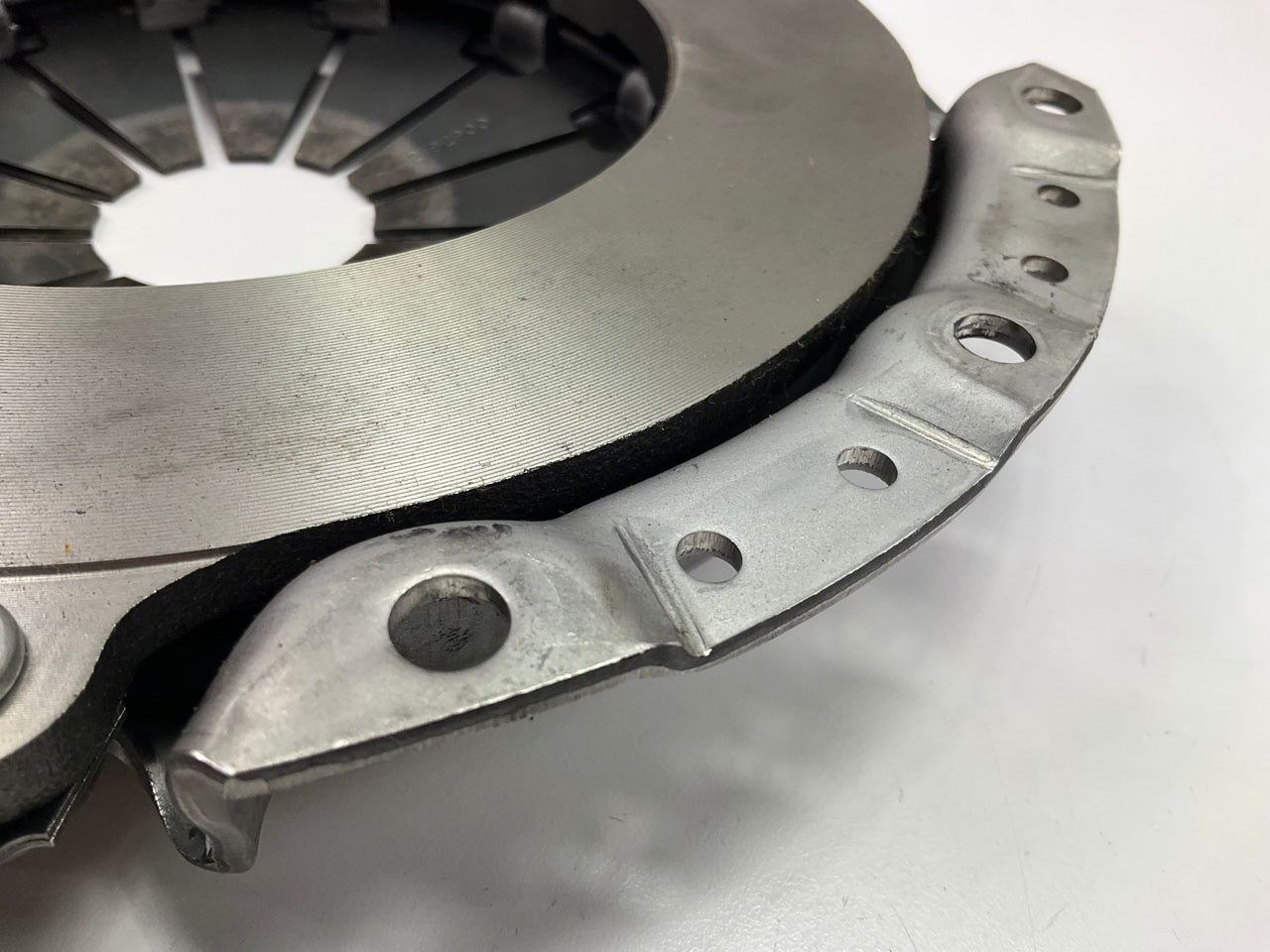 NEW - OEM 4130023030 Clutch Pressure Plate For 2005-2011 Kia Rio 1.6L-L4