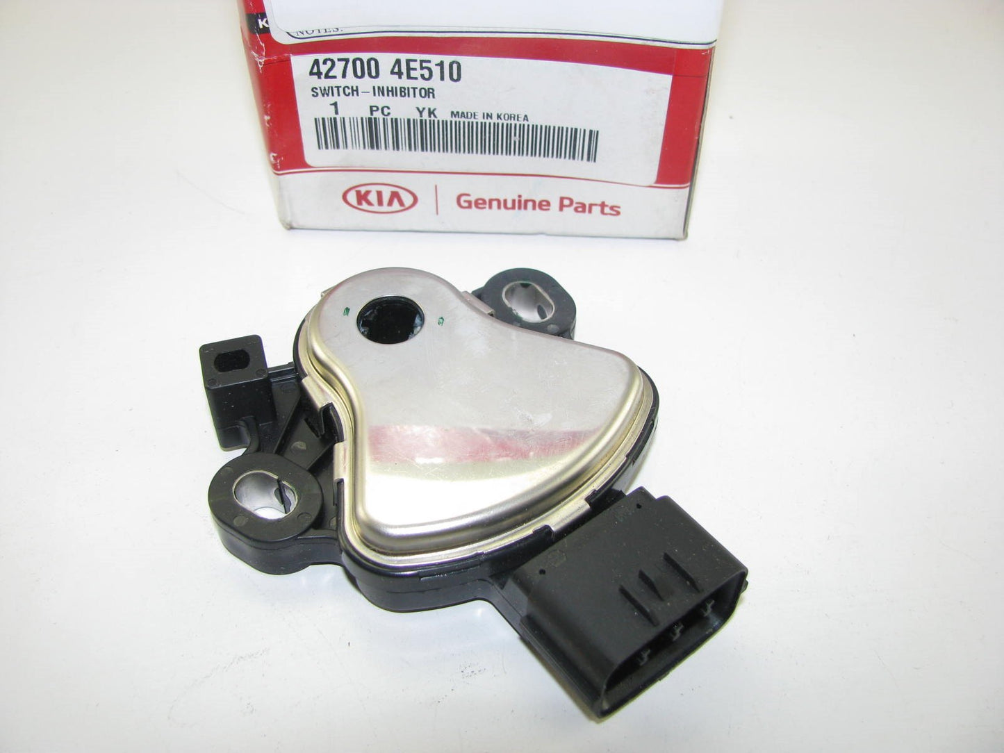 New Genuine Neutral Safety Inhibitor Switch OEM For 2015-17 Kia K900 427004E510