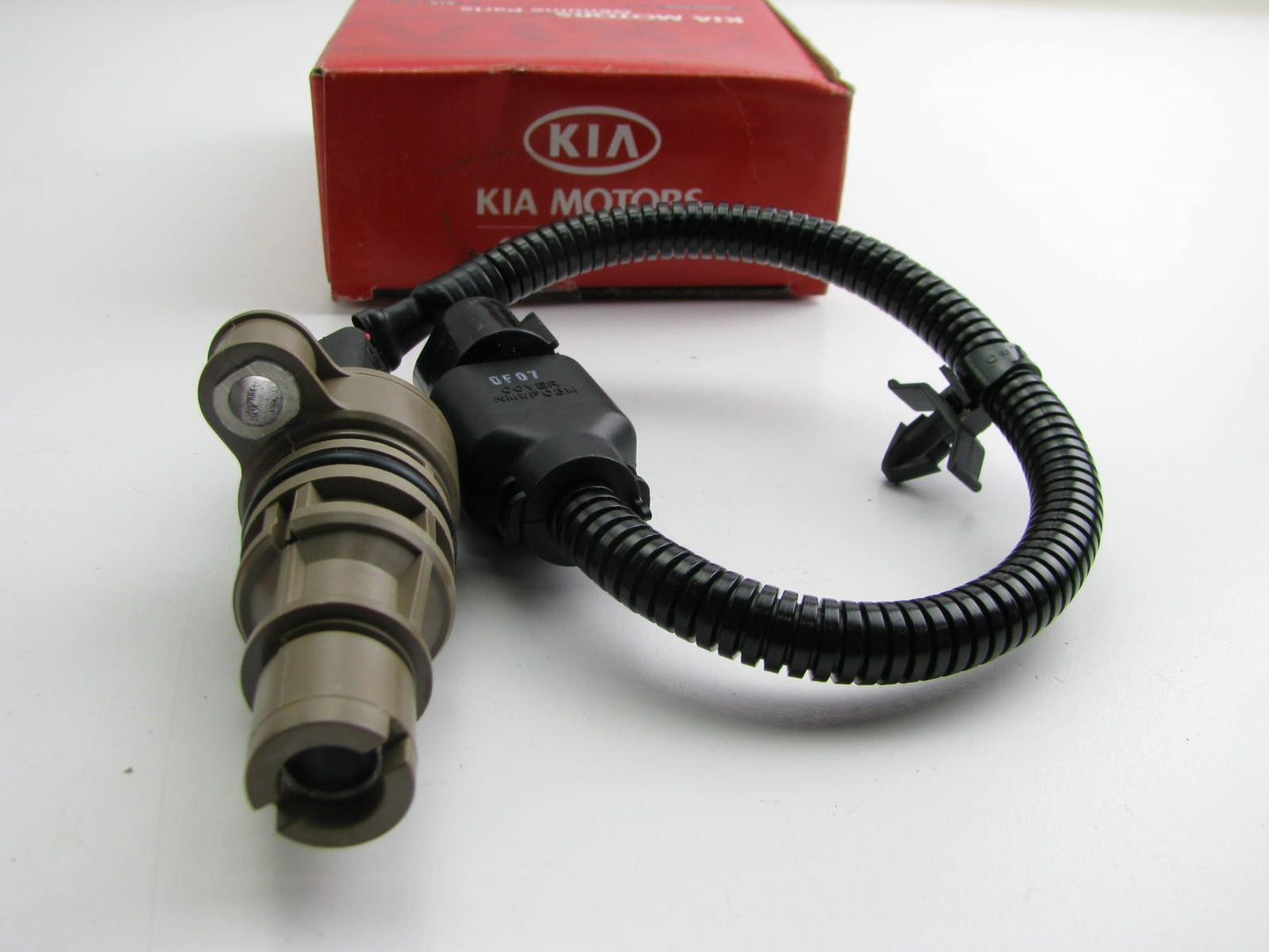 NEW GENUINE Transmission Speed Sensor OEM For Kia Optima 2010-2011 Manual Trans,