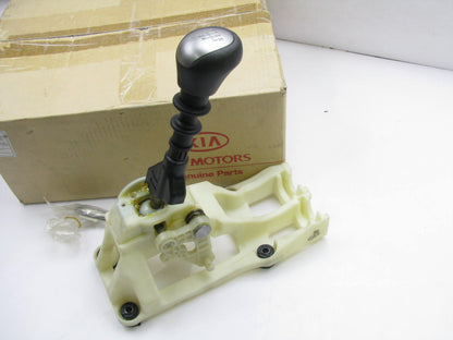 NEW 5-Speed Manual Transmission Shifter OEM For 2007-2011 Kia Rio 437001G110VA
