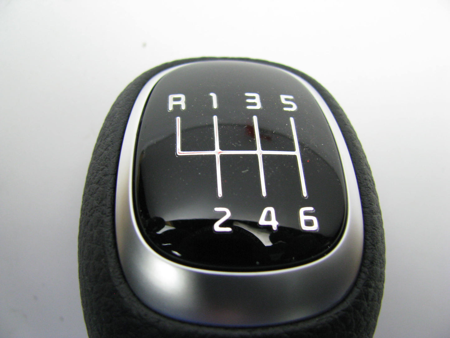 Manual 6-Speed Stick Transmission Shift Knob OEM For 20-22 Kia Soul 43711K0100