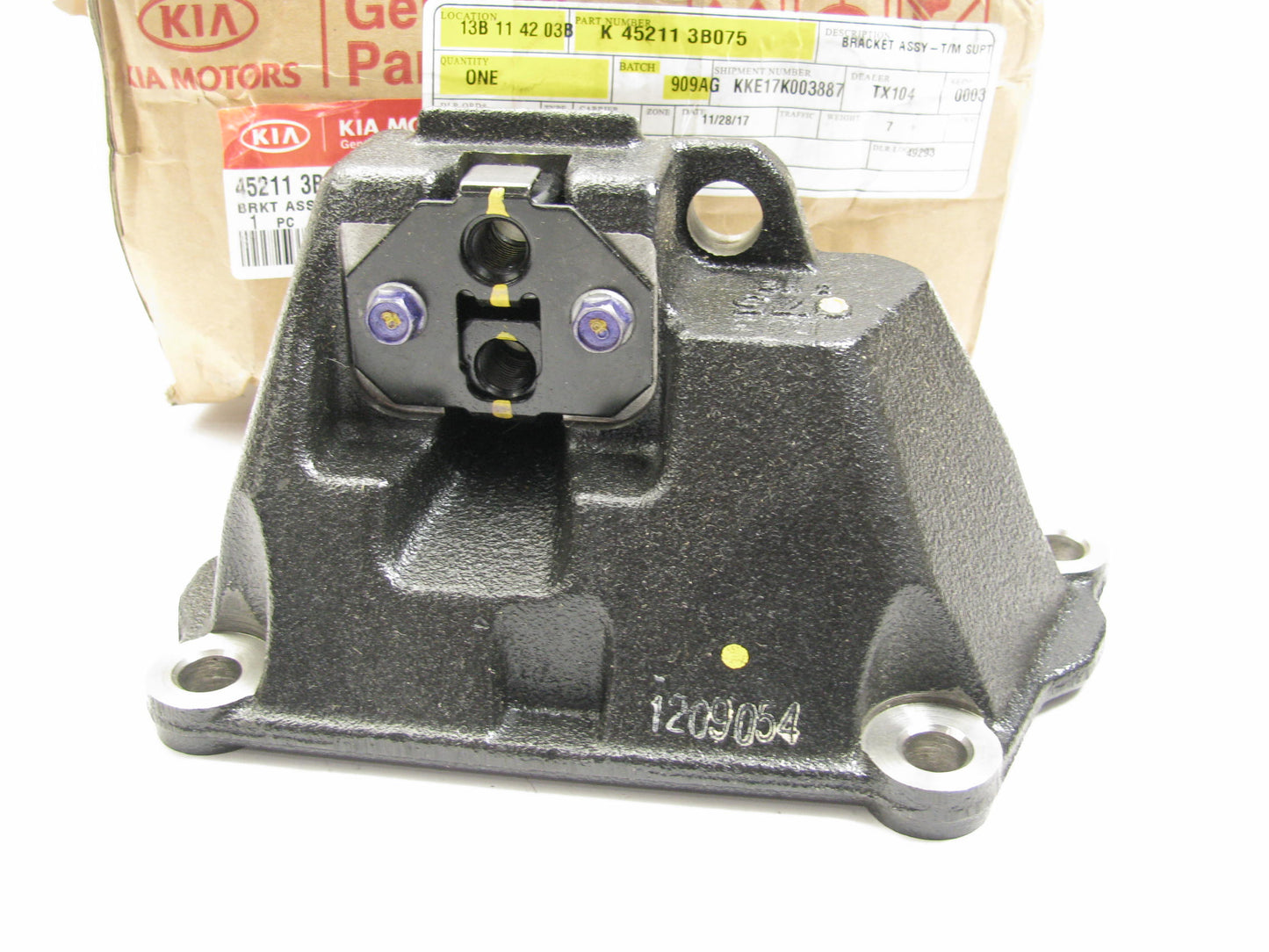 NEW Transmission Mount OEM For 13-14 Sorento, 13-19 Santa Fe 3.3L AWD 452113B075