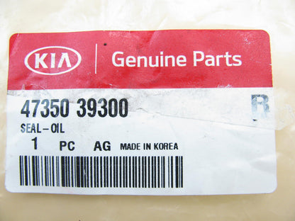 NEW - OEM 4735039300 4WD Output Shaft Oil Seal For Kia
