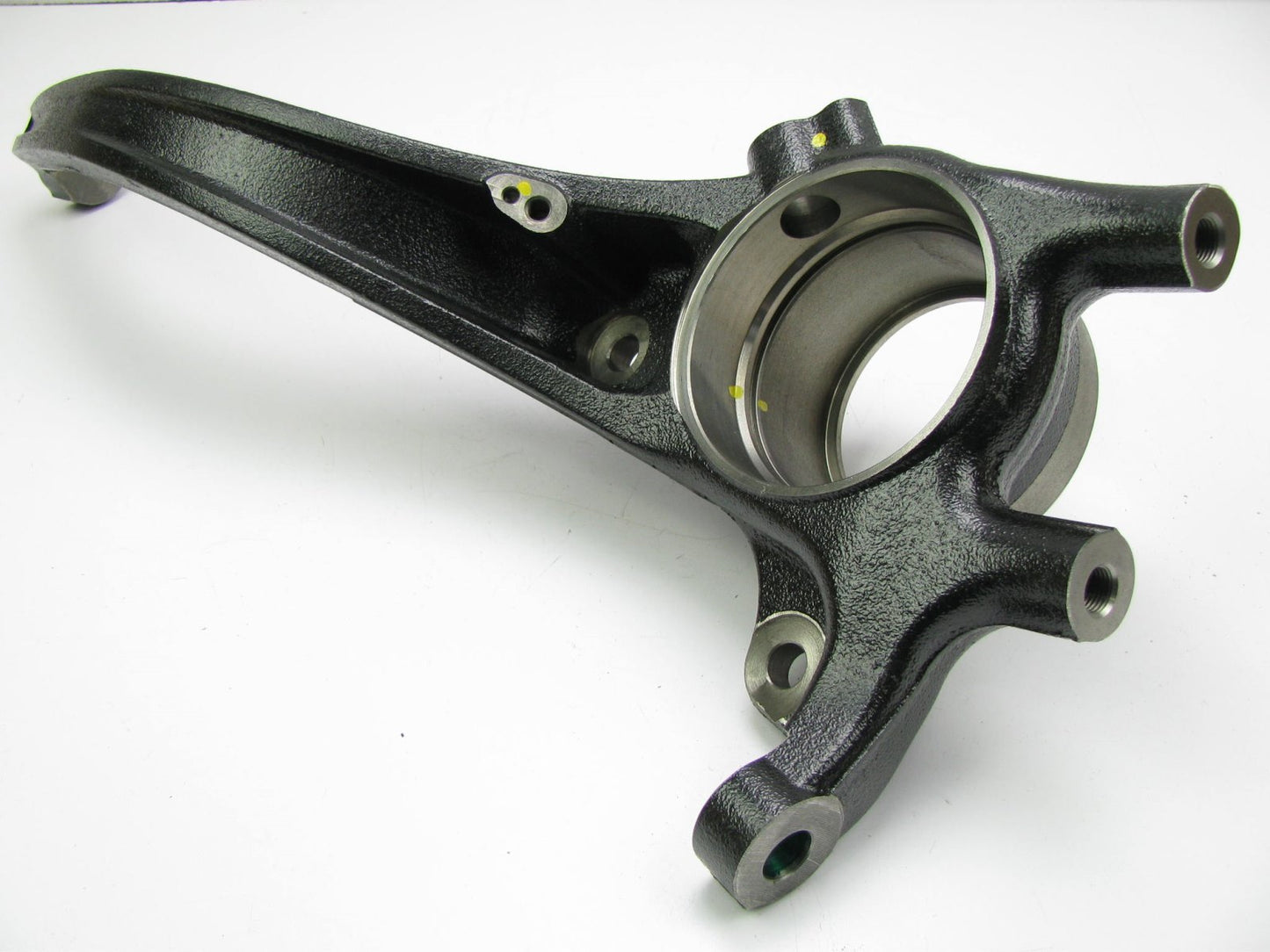 NEW GENUINE FRONT LEFT Steering Knuckle OEM For 2006-09 Kia Amanti 517153F600