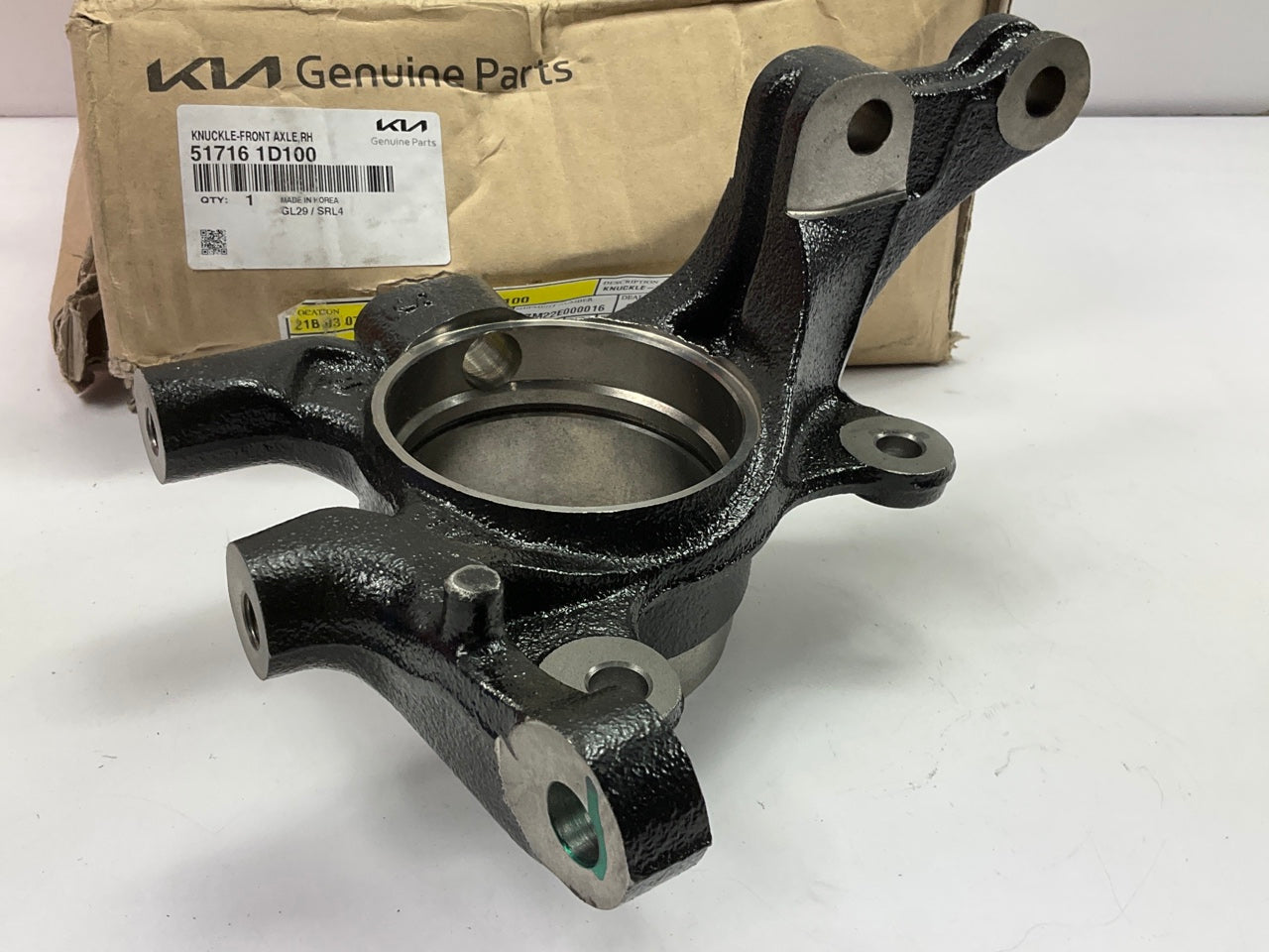 NEW - OEM 517161D100 Front Right Steering Knuckle For 2008-2012 Kia Rondo
