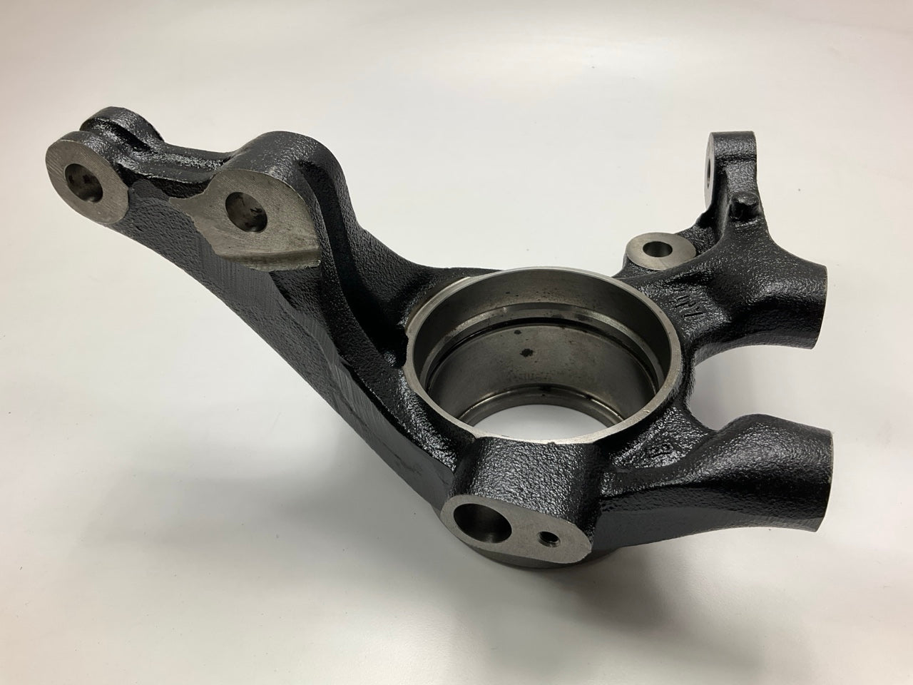NEW - OEM 517162G100 Front Right Steering Knuckle For 2006 Kia Optima