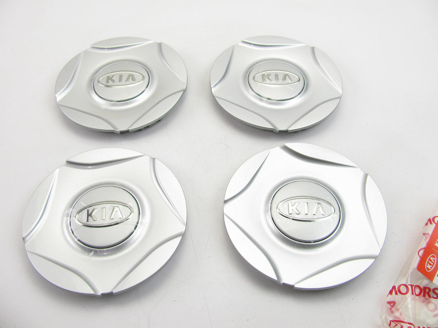 (4) NEW - OEM GENUINE 52960-1G200 Wheel Center Cap For 2005-2006 Kia Rio