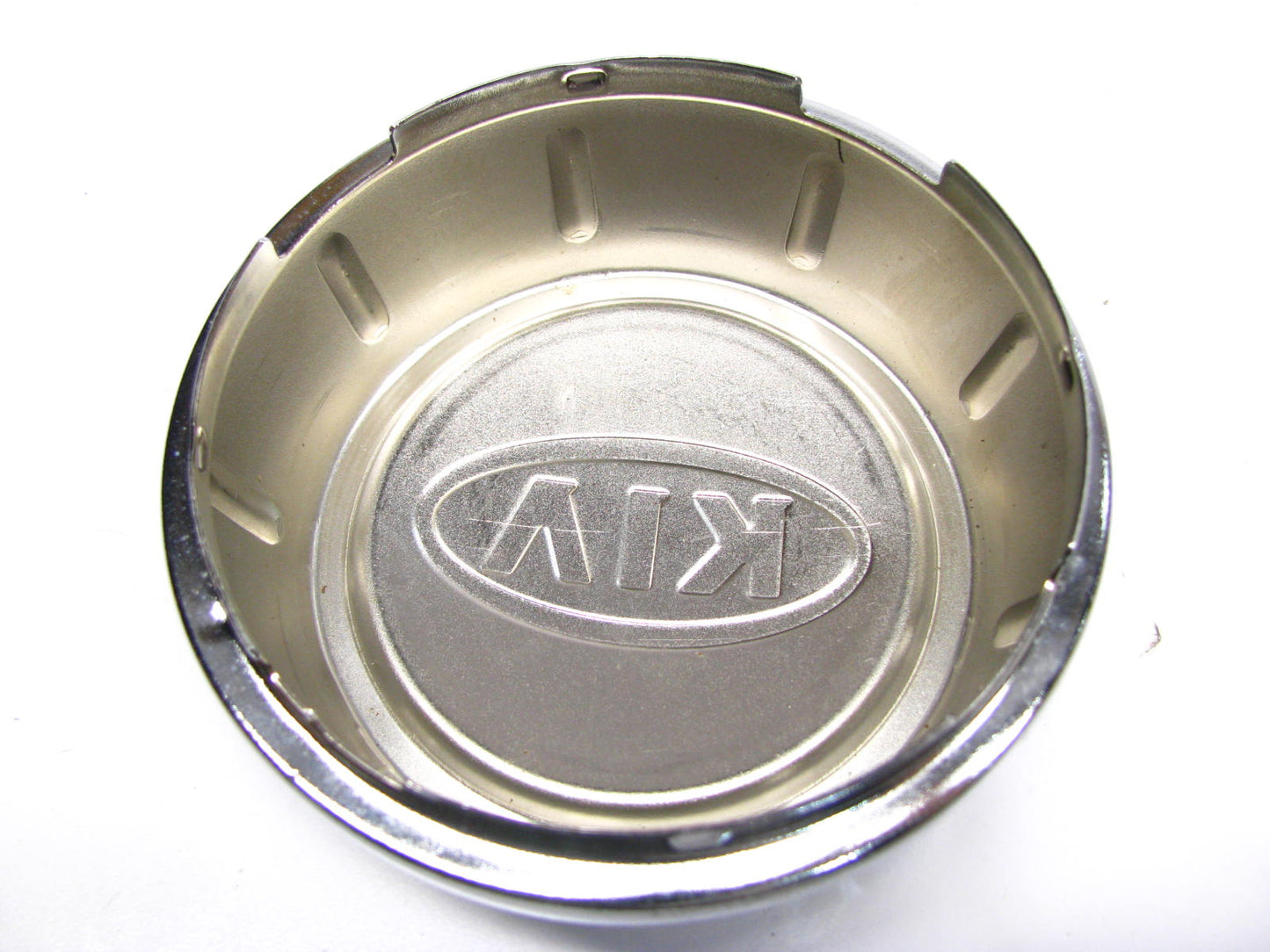 SCRATCHED - OEM 529603E000 Wheel Center Cap Hub Cover Cap For 2003-2006 Sorento