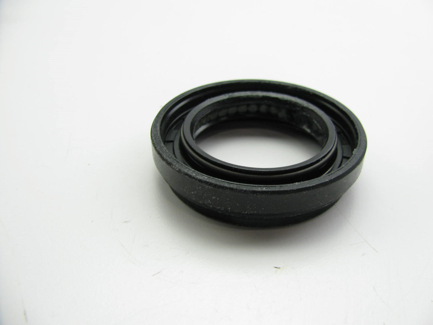 NEW - OEM 535503E150 Front Axle Differential Seal For 2006-2009 KIA Sorento 4WD