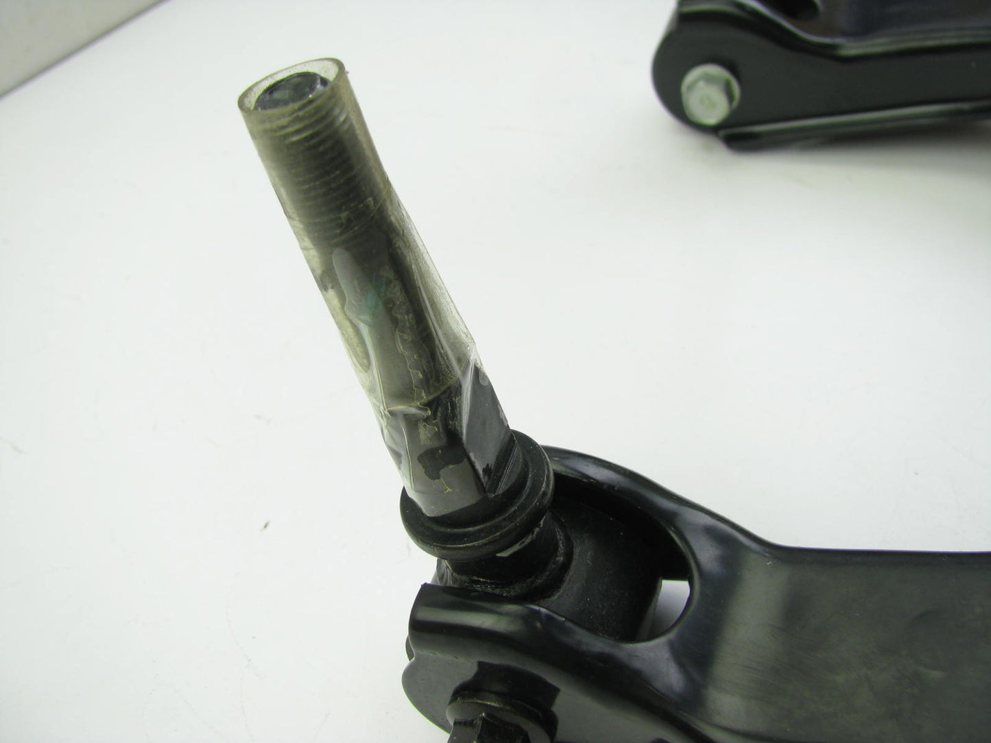 NEW GENUINE FRONT RIGHT UPPER Control Arm OEM For 01-06 Kia Optima 04-06 Amanti