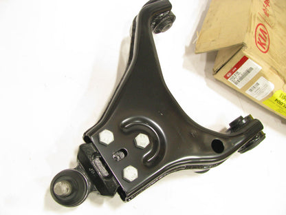 NEW GENUINE Front Lower Passenger Side Control Arm OEM For 2007-2009 Kia Sorento