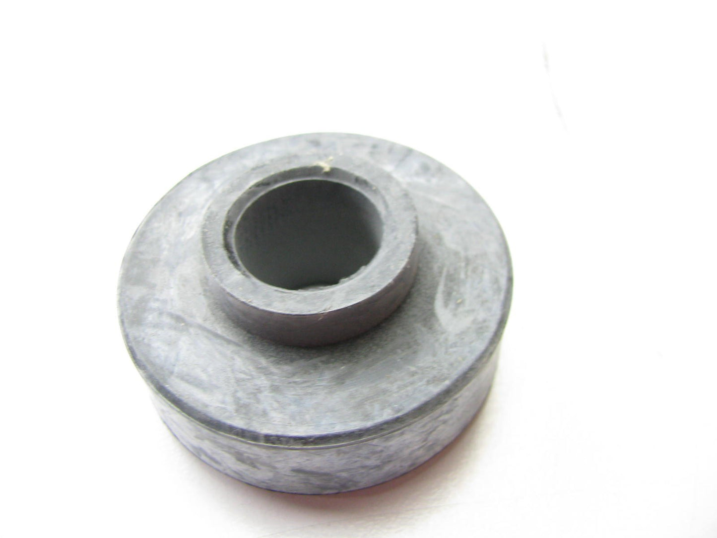 New OEM Front Suspension Strut Upper Bushing For 04-08 Sorento 546063E000