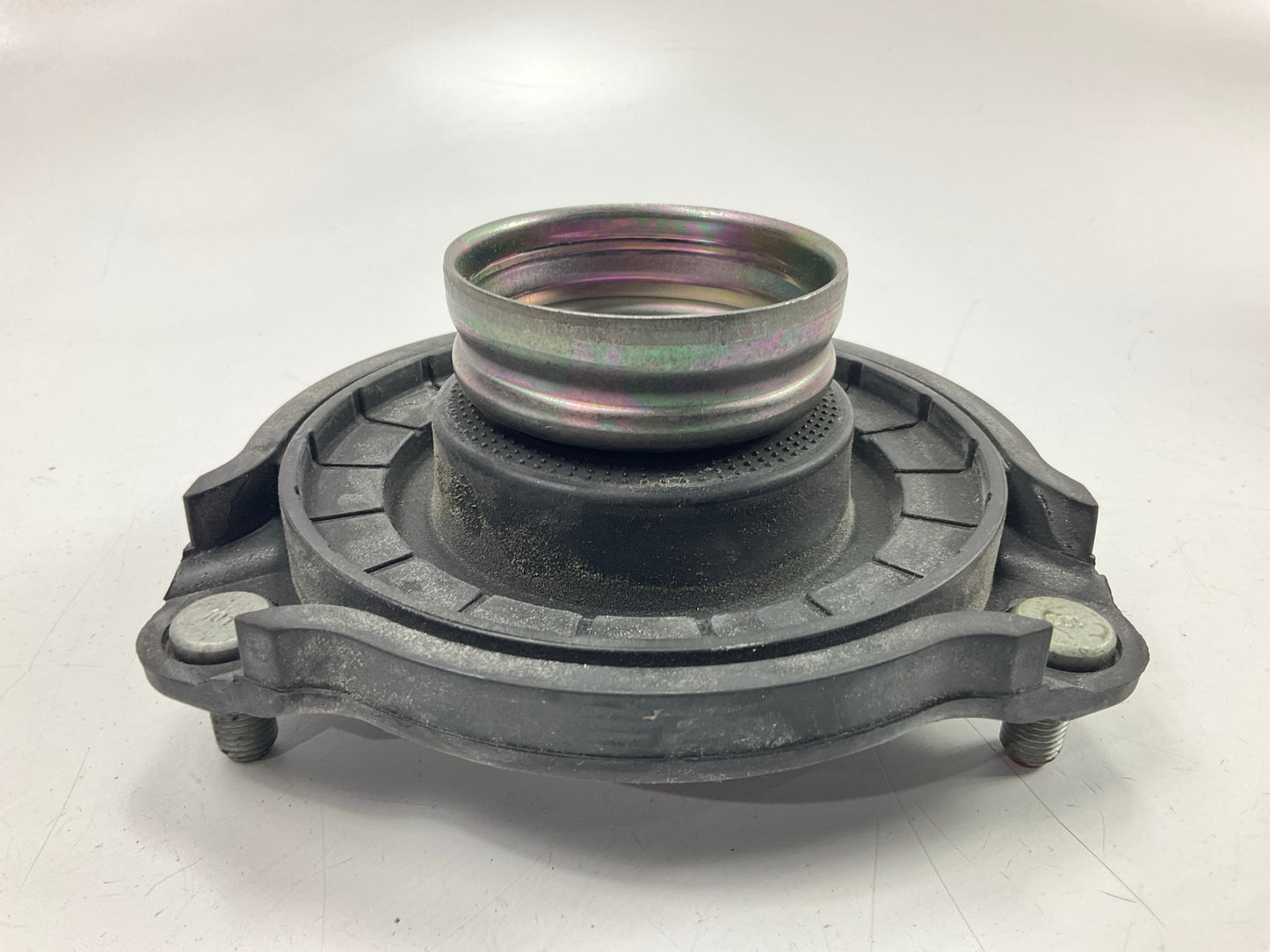 NEW - OEM GENUINE Front Strut Mount Insulator For 2016-20 Kia Sorento 54610C6000