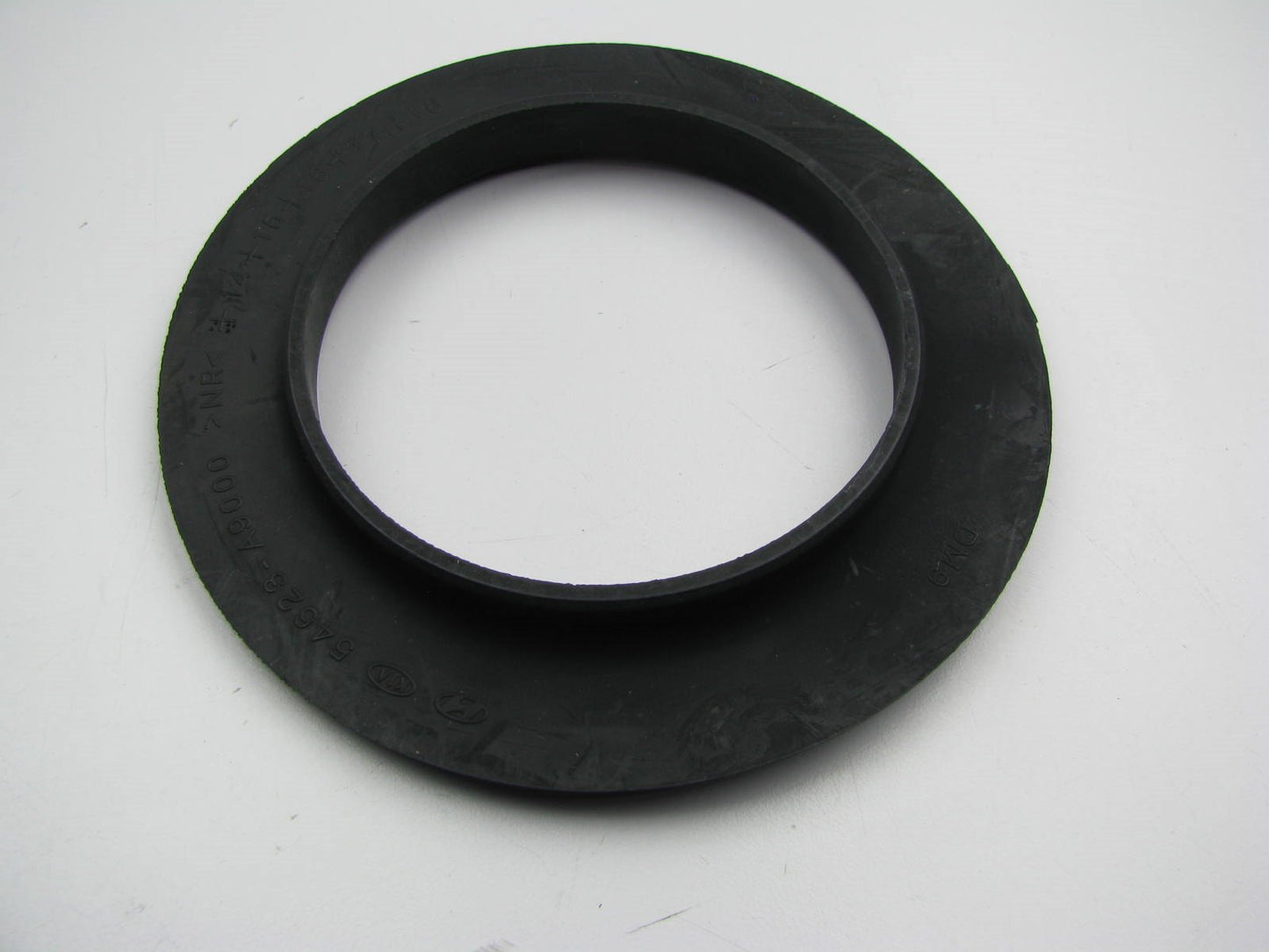 New Genuine Front Coil Spring Upper Insulator Rubber Pad OEM For 2015-19 Sedona