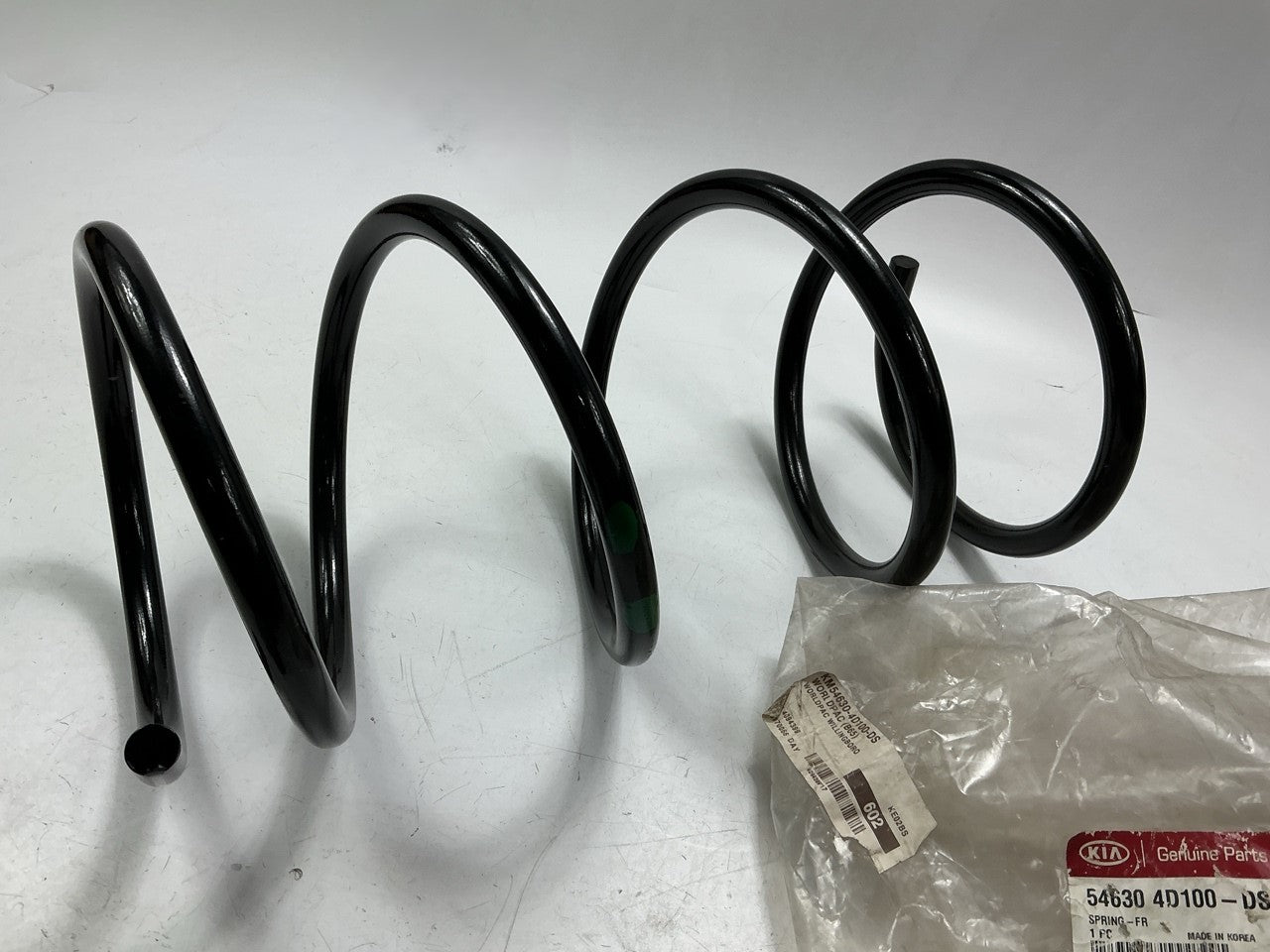 NEW 546304D100DS Front Coil Spring OEM For 2006-2014 Kia Sedona