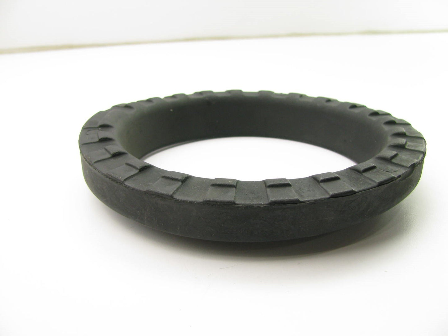 NEW - OEM 546342G000 FRONT UPPER Coil Spring Insulator Pad For 07-10 Kia Optima