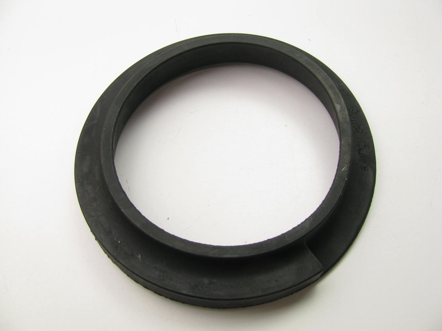 NEW - OEM 546342G000 FRONT UPPER Coil Spring Insulator Pad For 07-10 Kia Optima