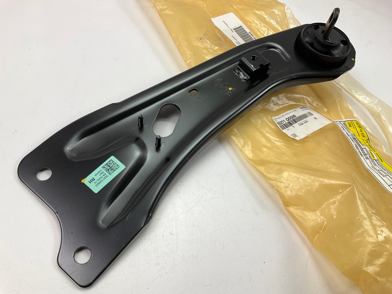 NEW - OEM 55271Q5500 Rear Right Trailing Arm For 2021-2024 Kia Seltos