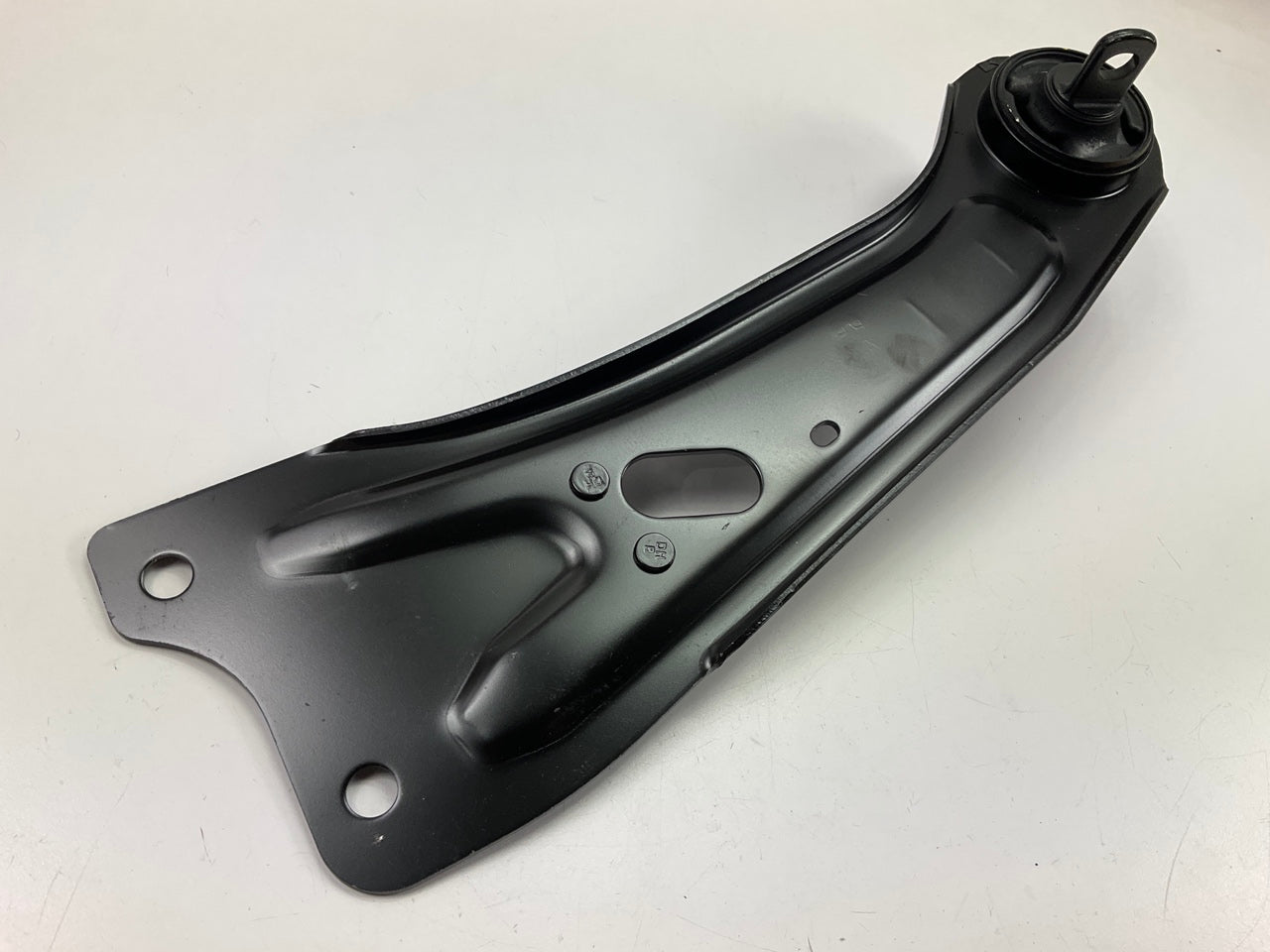 NEW - OEM 55271Q5500 Rear Right Trailing Arm For 2021-2024 Kia Seltos