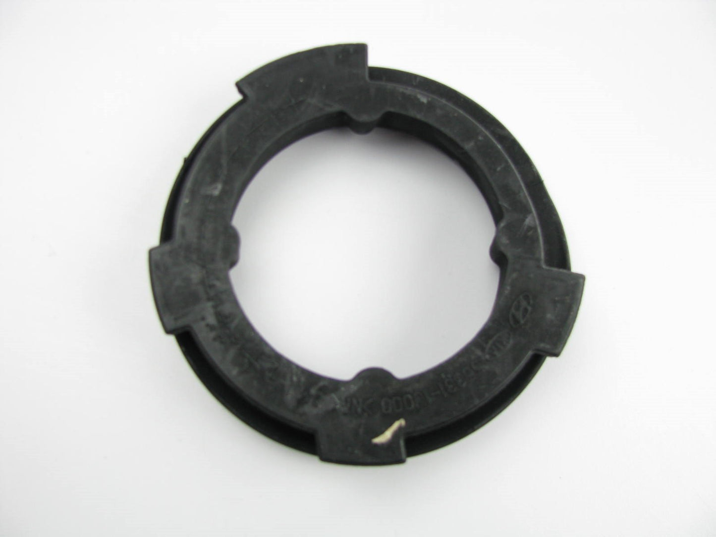NEW Rear Upper Coil Spring Insulator Pad OEM For 2014-2019 Kia Soul 553311J000