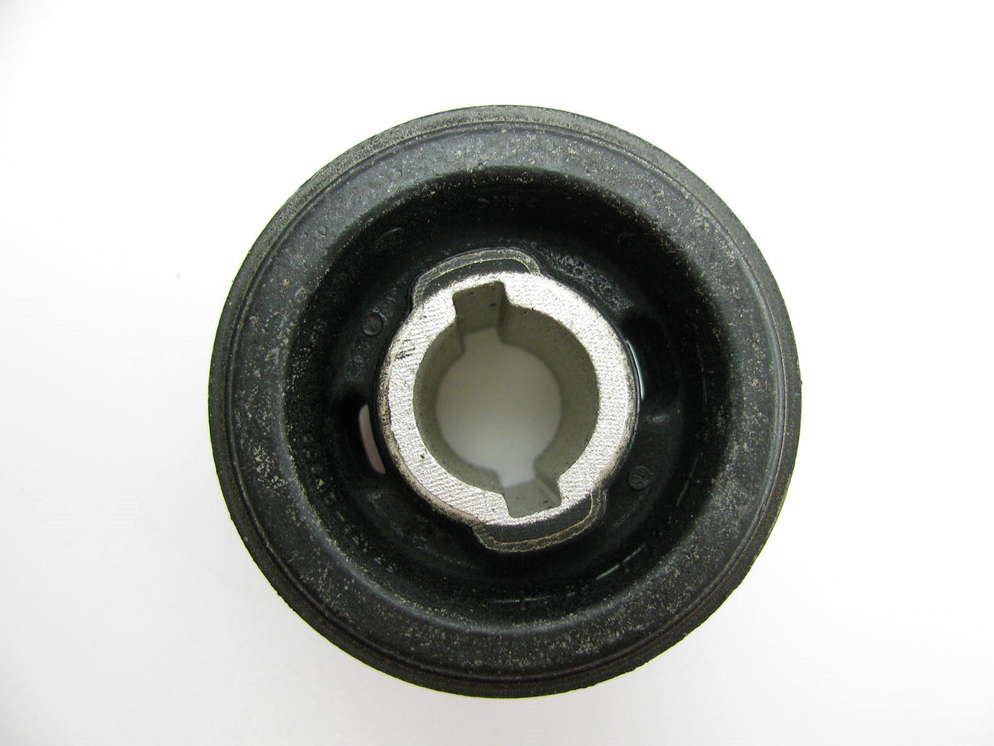 NEW OEM Rear Suspension Crossmember Mount Bushing For Kia 2WD 554562W000