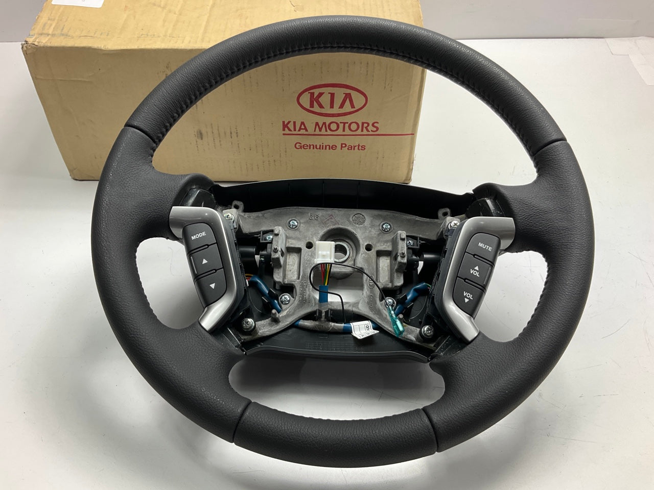 New Leather Steering Wheel W/ Audio Control Switches OEM For 06-08 Kia Optima