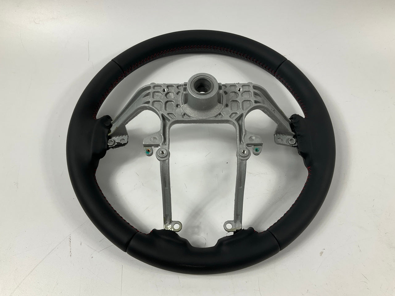 NEW - OEM Steering Wheel Black Leather & Red Stitching For 2010-2013 Kia Forte