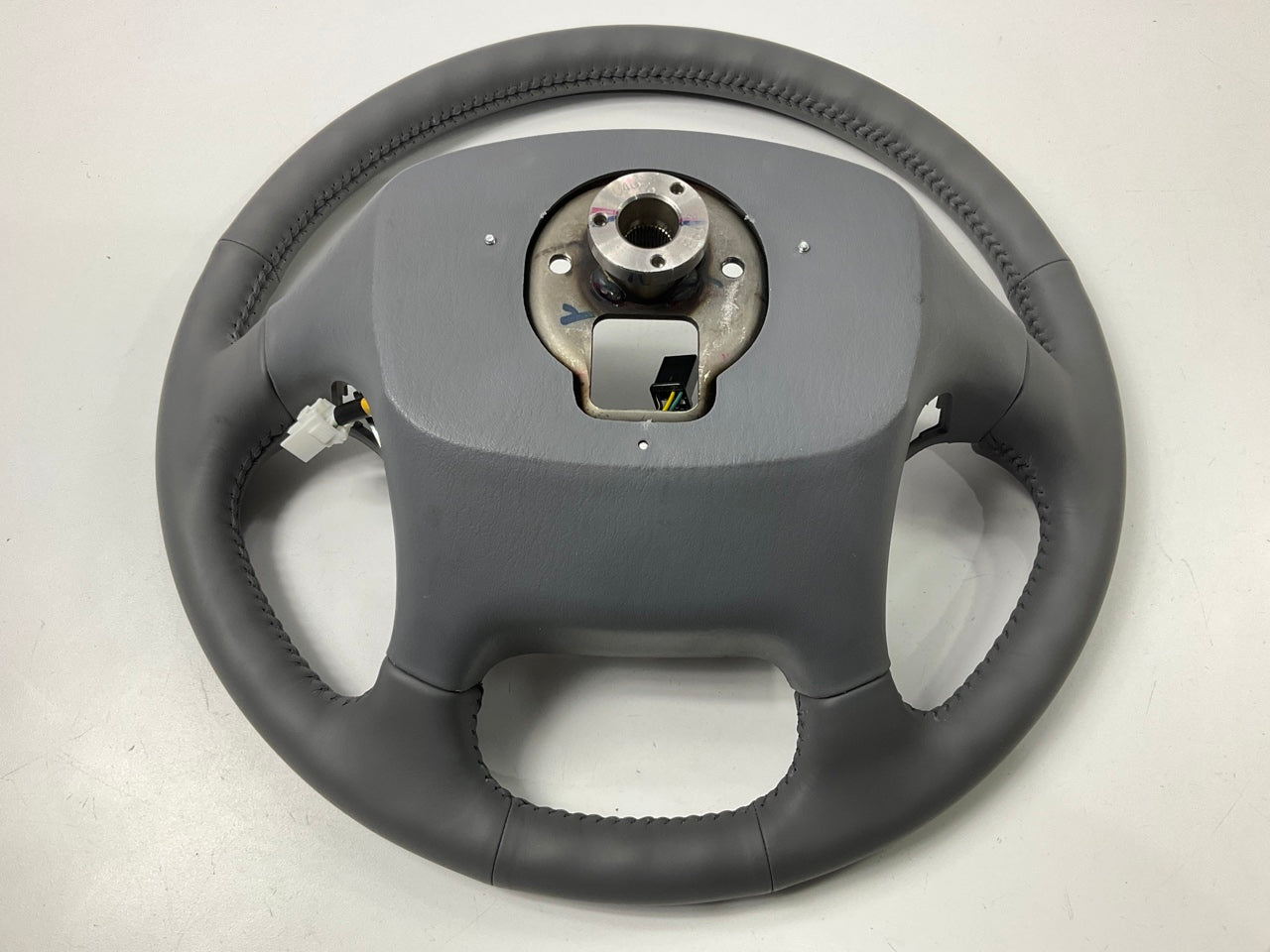 NEW - OEM 5612038650GJ Gray Leather Steering Wheel For 2001-2002 Kia Optima