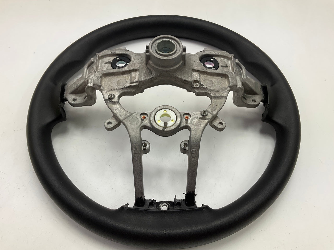 NEW Vinyl Steering Wheel OEM For 2019-2019 Kia Soul 56120B2000FFW
