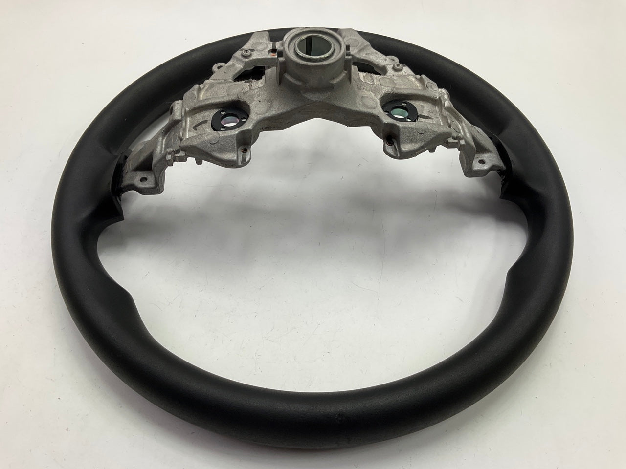 NEW Vinyl Steering Wheel OEM For 2019-2019 Kia Soul 56120B2000FFW
