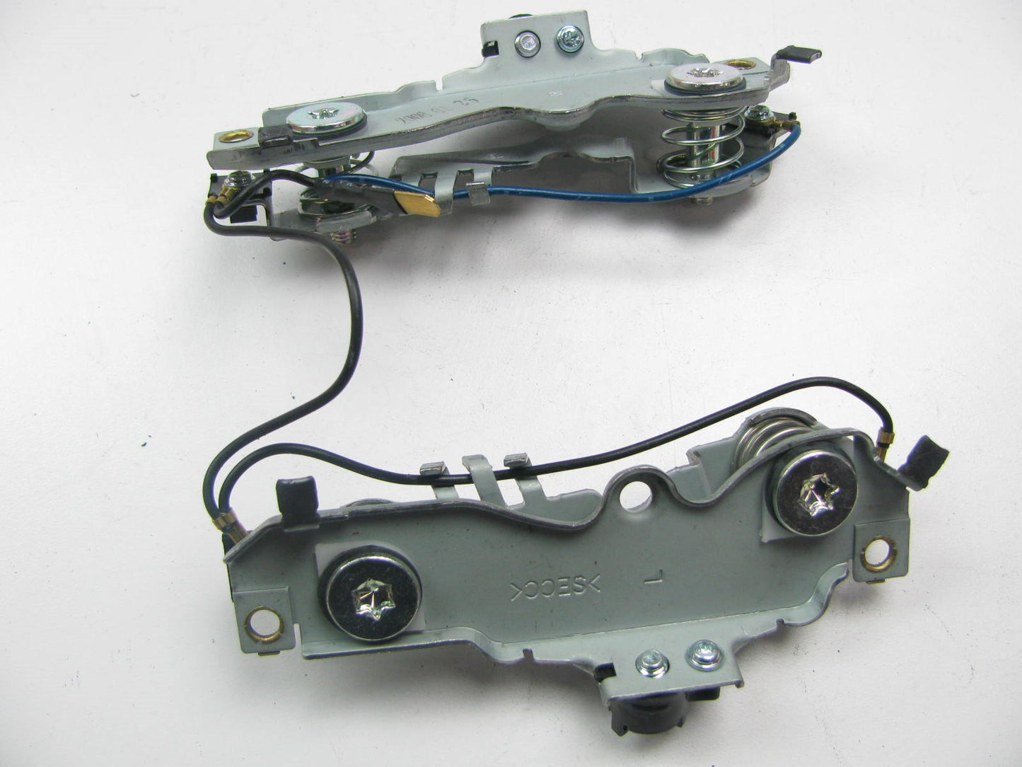 New Genuine Steering Horn Contact OEM For 2004-2009 Kia Spectra 561402F520