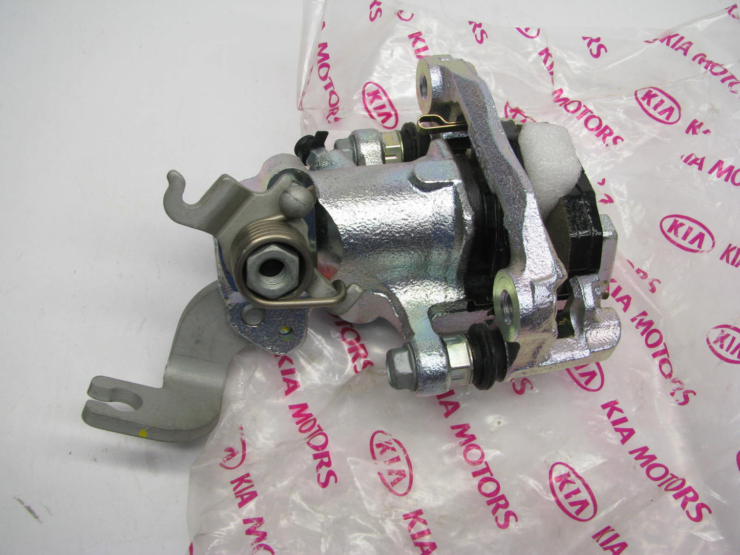 NEW - OEM 582302F300 Rear Right Disc Brake Caliper For 2005-2009 Kia Spectra