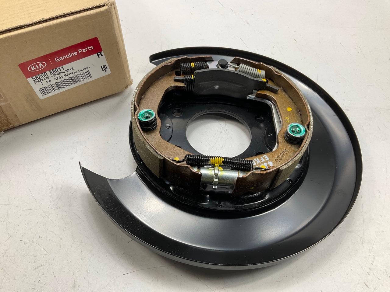 Rear Left Drivers Parking Brake Backing Plate OEM For 01-05 Optima 5825038011