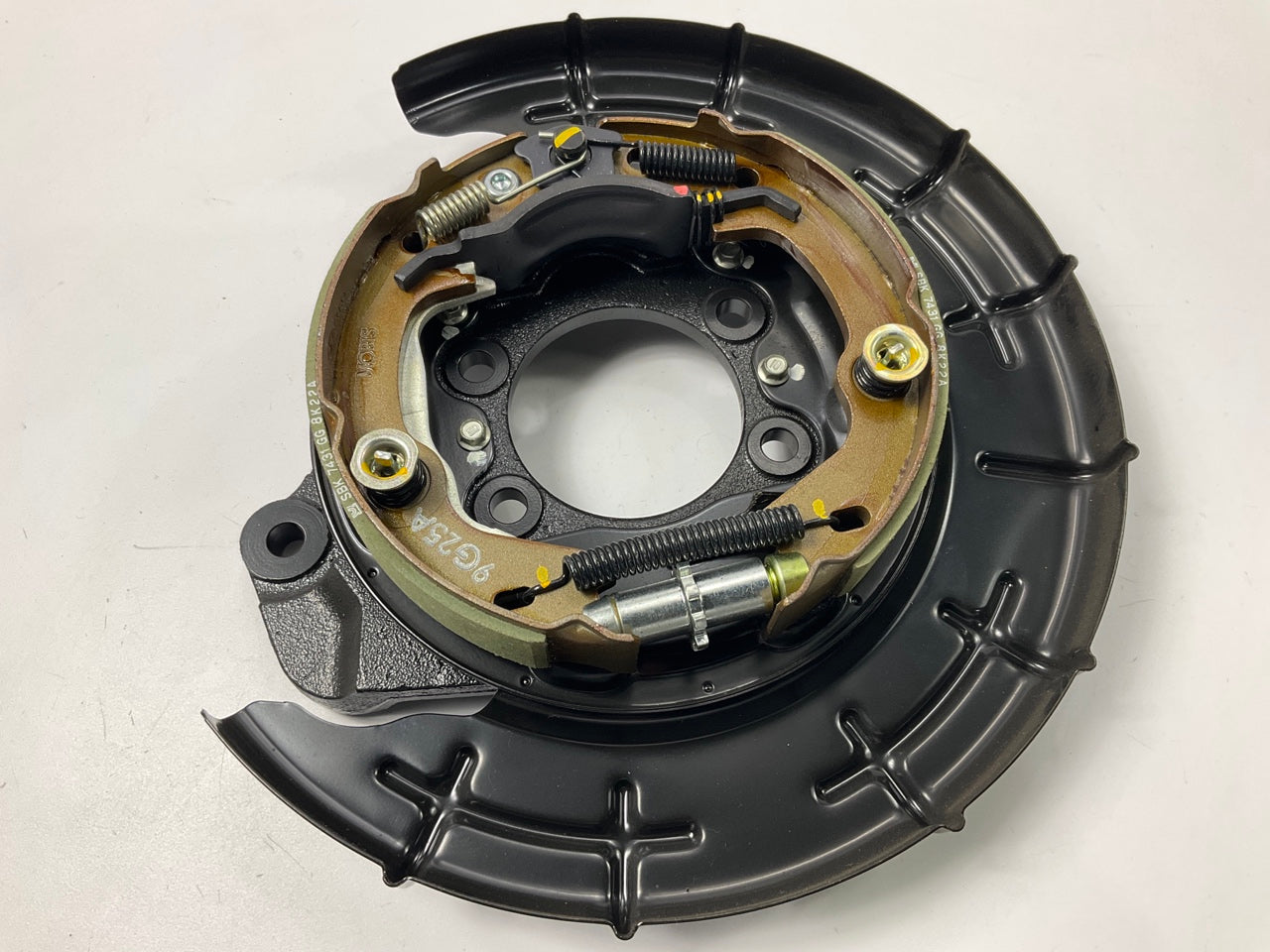 NEW  Rear Right Parking Brake Backing Plate OEM For 2010-13 Kia Forte 582701M300