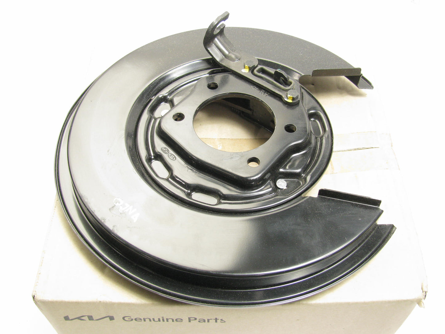 NEW Rear Right Parking Brake Backing Plate W/ Shoes For 11-15 Optima 582702T100