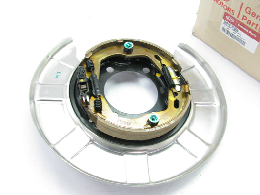 NEW - OEM 582703T500 Rear Right Parking Brake Backing Plate For 2015-17 Kia K900