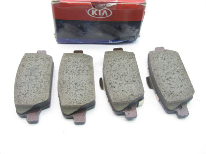 NEW GENUINE Rear Disc Brake Pads OEM  For 2017-2020 Kia Cadenza 58302F6A10