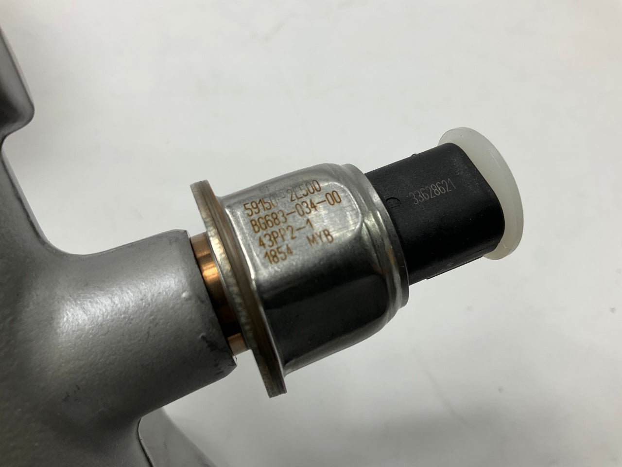 NEW GENUINE Brake Master Cylinder OEM For 2006-2008 Kia Optima 585102G210