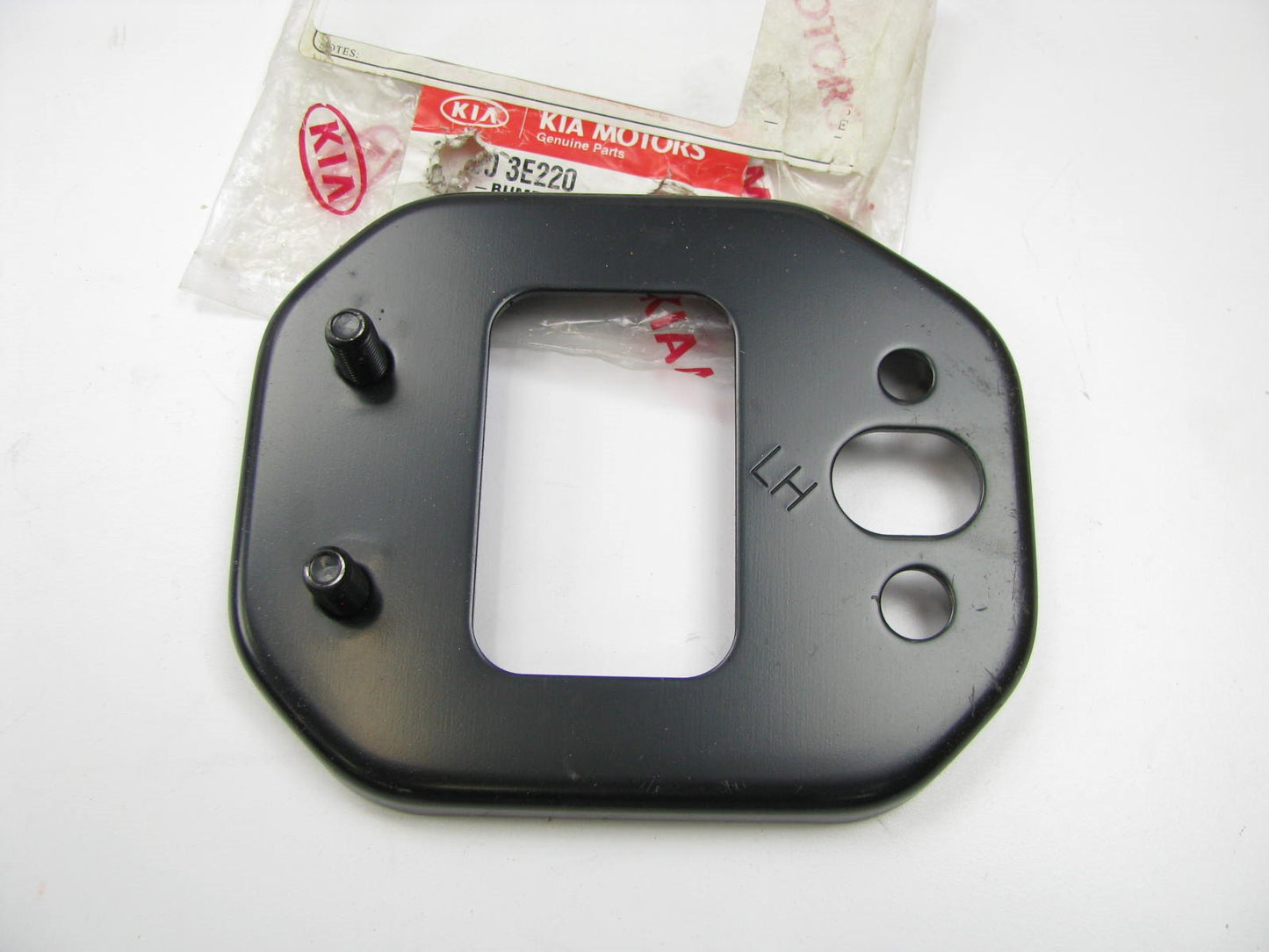 NEW GENUINE Rear Bumper Left Driver Side Mount Bracket OEM For 06-08 Kia Sorento