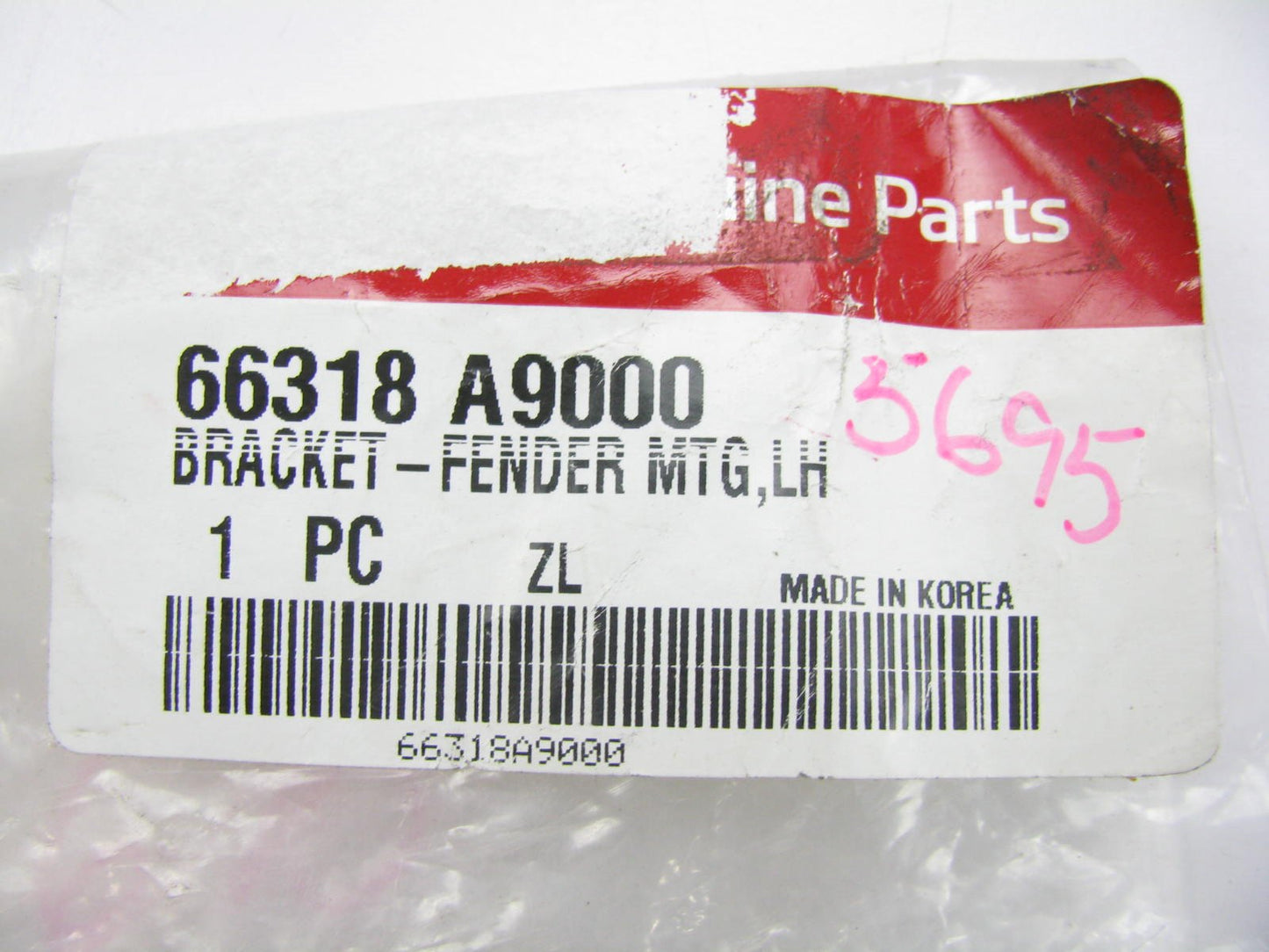 New Genuine LEFT Fender Mounting Bracket OEM For 2015-2016 Sedona 66318A9000