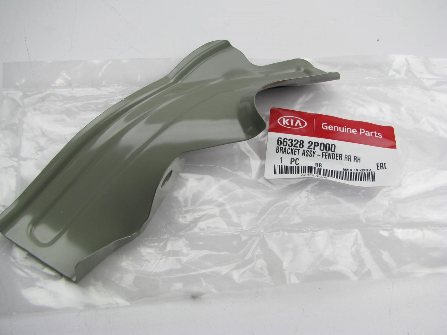 NEW - OEM Genuine Right Side Fender Bracket For 2009-2015 Kia Sorento 663282P000