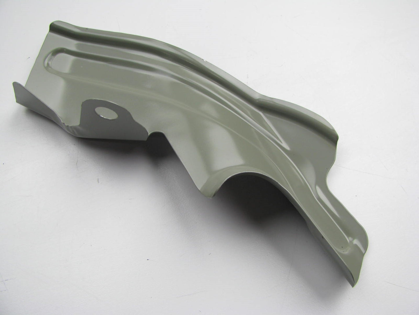 NEW - OEM Genuine Right Side Fender Bracket For 2009-2015 Kia Sorento 663282P000