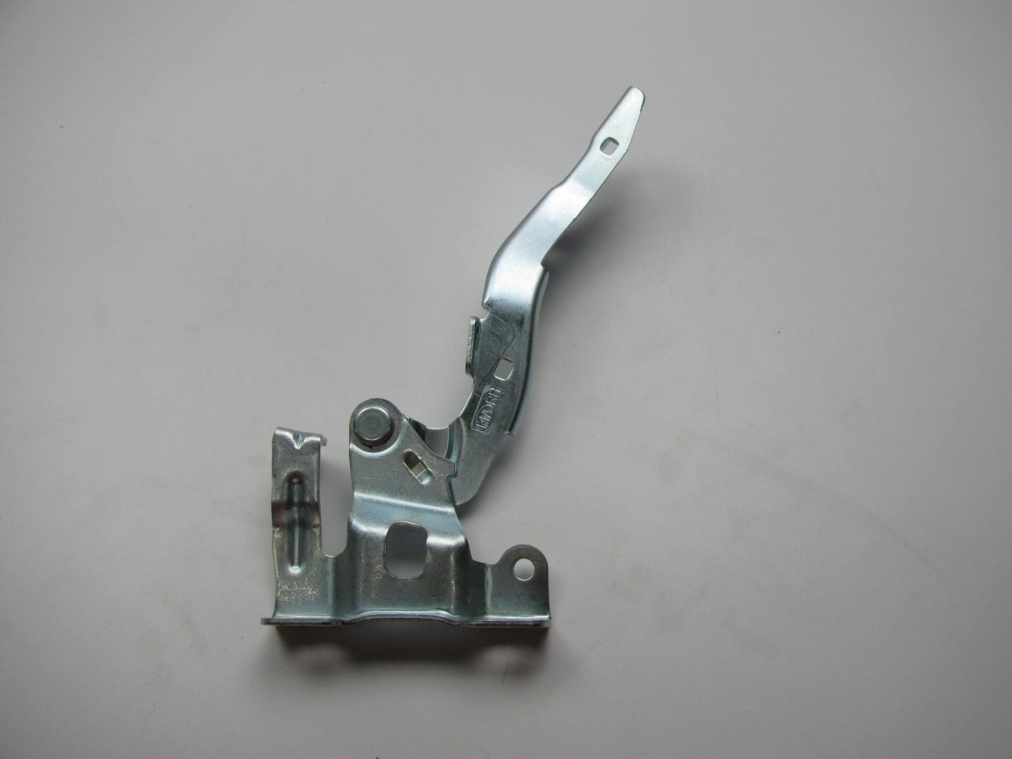 791201D000 Right Hood Hinge OEM For Kia 2007-2010 Rondo