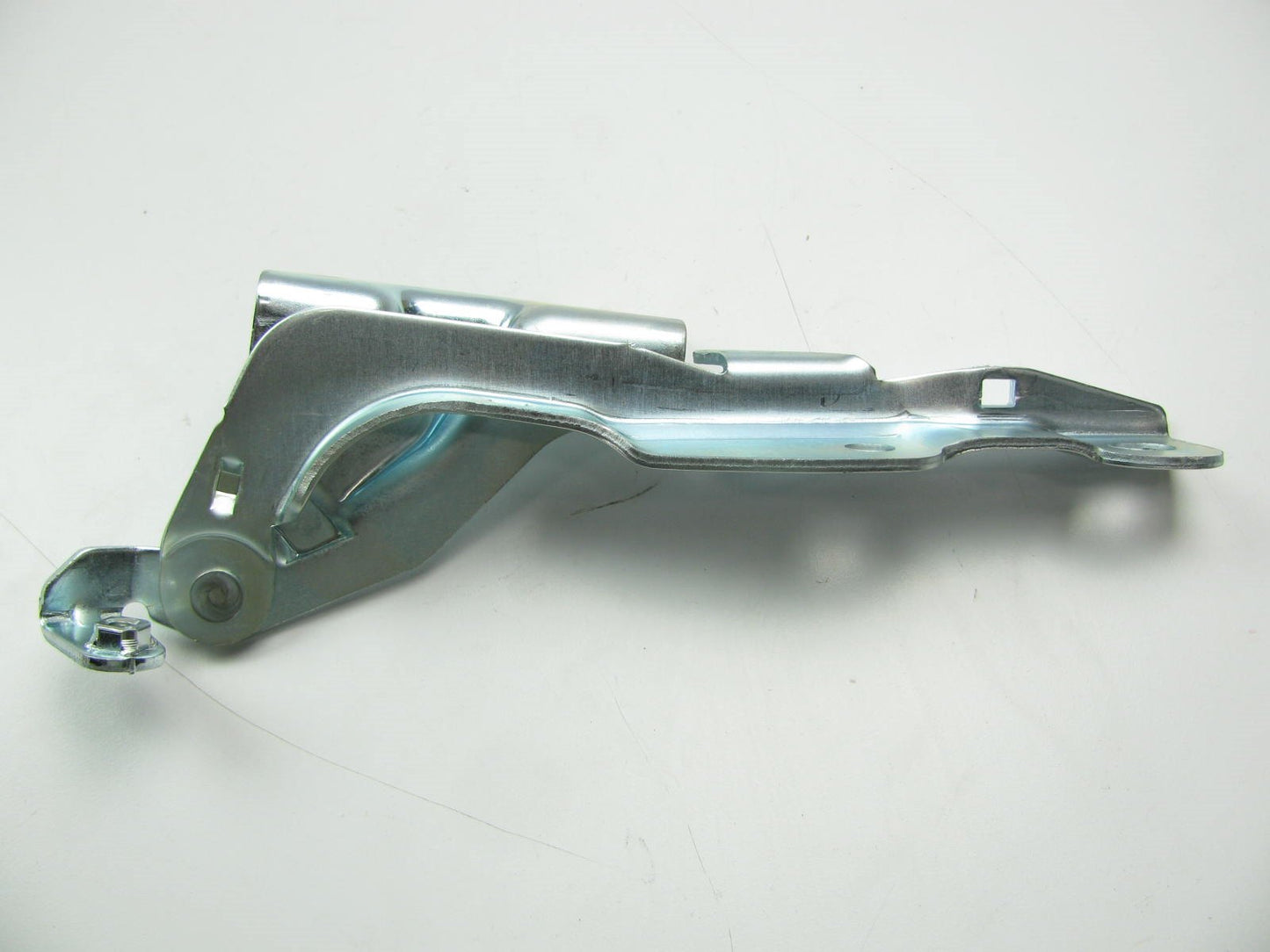 791201F000 Right Hood Hinge OEM For Kia Sportage 2005-2010