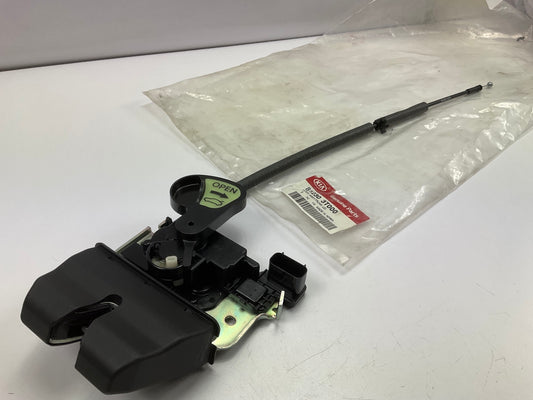 NEW GENUINE Trunk Lid Latch OEM For 2011-2014 Kia K900 812303T000
